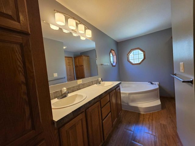 E9351 Dellwood Road, Reedsburg, WI 53959