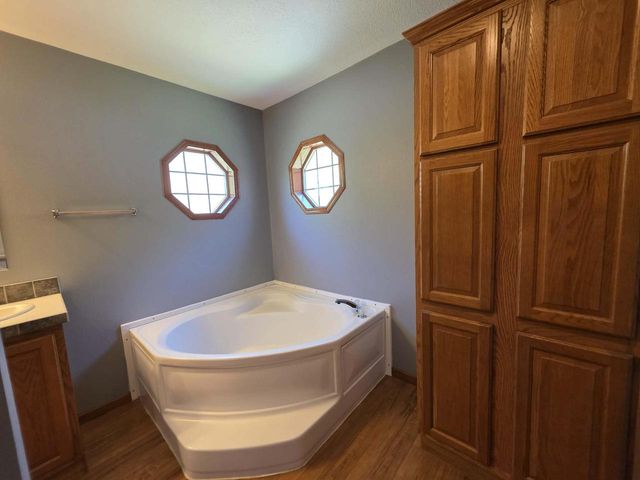 E9351 Dellwood Road, Reedsburg, WI 53959