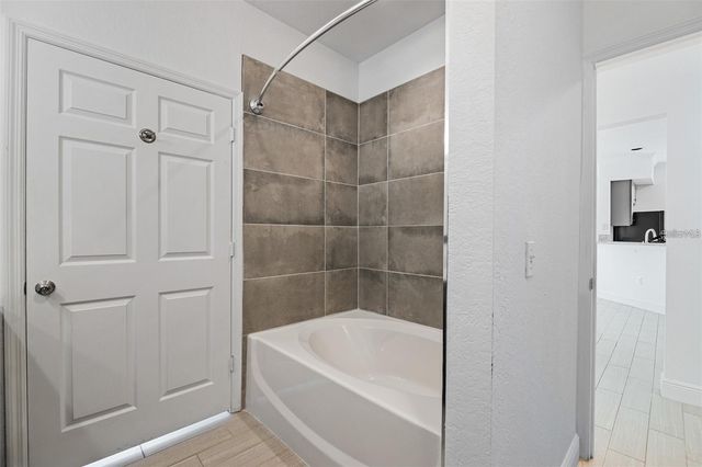 5571 ROSEHILL ROAD 104, Sarasota, FL 34233