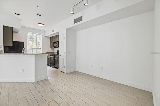 5571 ROSEHILL ROAD 104, Sarasota, FL 34233