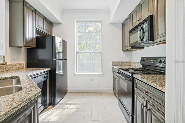 5571 ROSEHILL ROAD 104, Sarasota, FL 34233