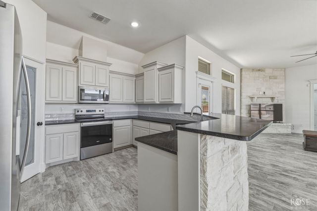 9503 Grey Wolf Lane, Grape Creek, TX 76901