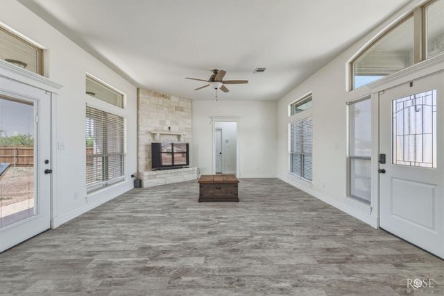 9503 Grey Wolf Lane, Grape Creek, TX 76901