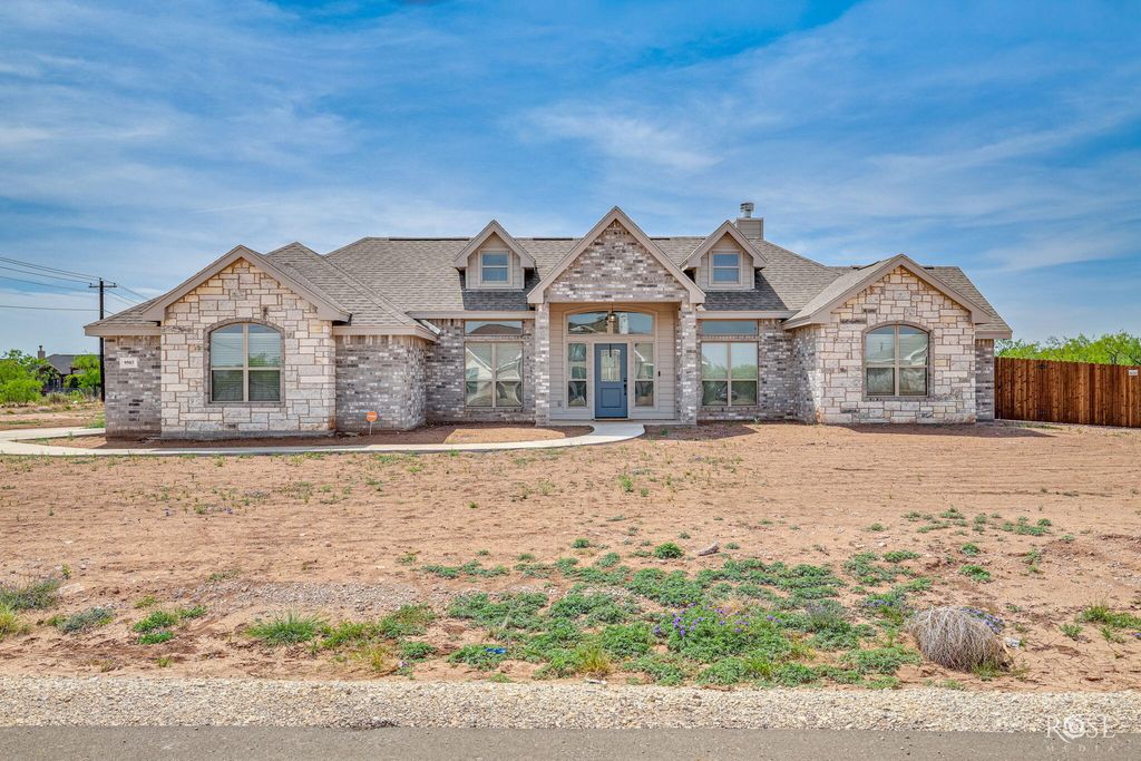 9503 Grey Wolf Lane, Grape Creek, TX 76901