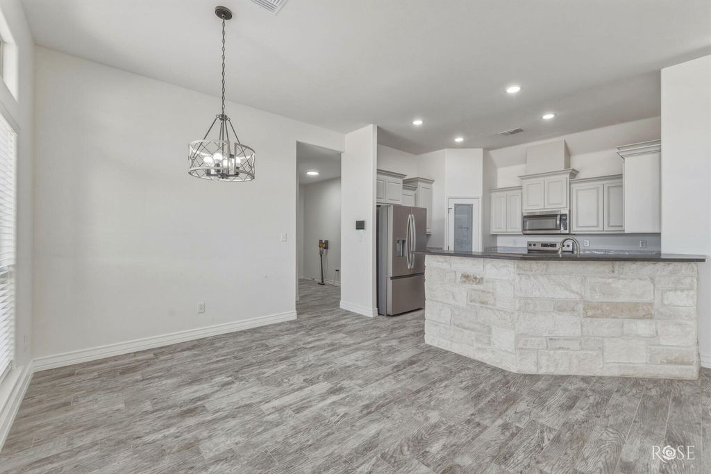 Image 13 of property listing at 9503 Grey Wolf Lane, San Angelo, TX 76901