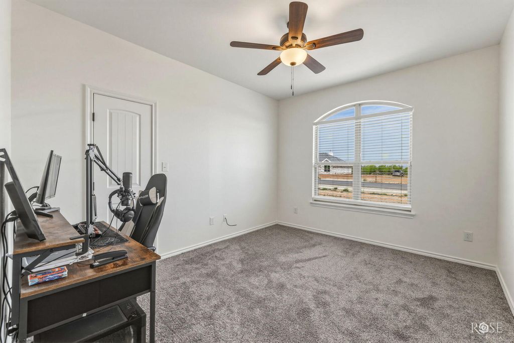 Image 24 of property listing at 9503 Grey Wolf Lane, San Angelo, TX 76901