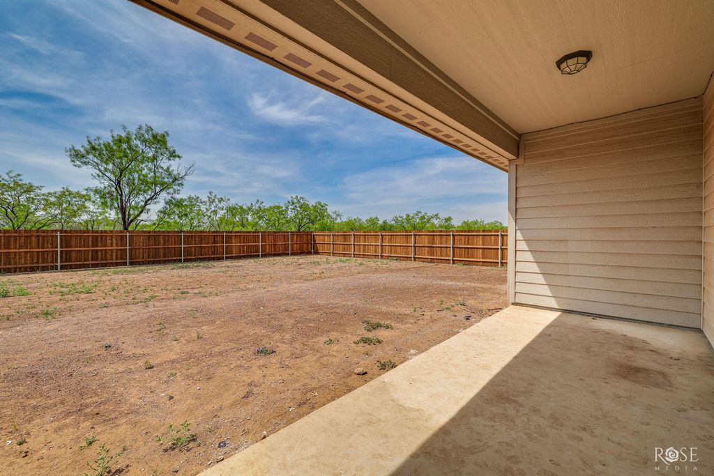 Image 27 of property listing at 9503 Grey Wolf Lane, San Angelo, TX 76901