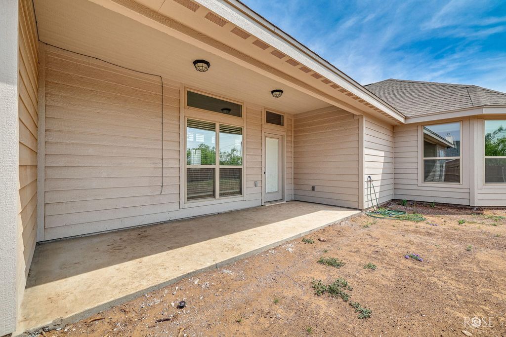 Image 28 of property listing at 9503 Grey Wolf Lane, San Angelo, TX 76901