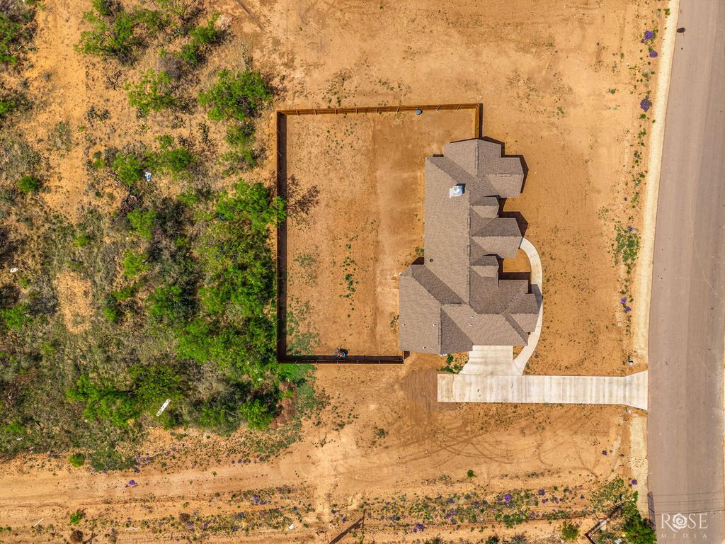 Image 37 of property listing at 9503 Grey Wolf Lane, San Angelo, TX 76901