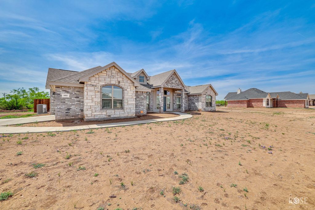 Image 4 of property listing at 9503 Grey Wolf Lane, San Angelo, TX 76901