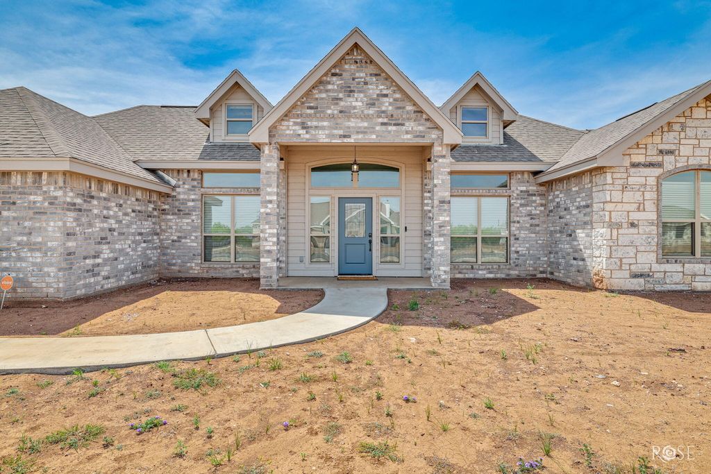 Image 7 of property listing at 9503 Grey Wolf Lane, San Angelo, TX 76901