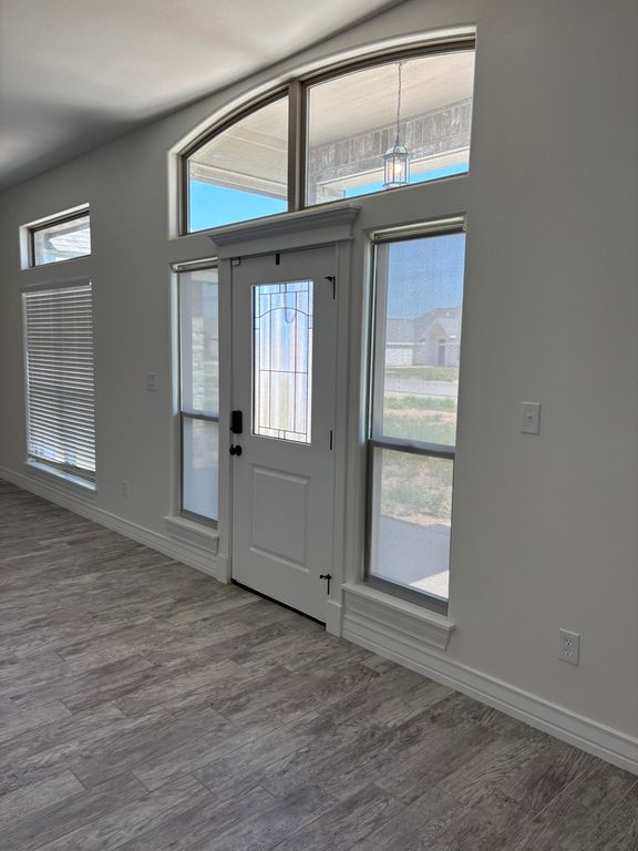 Image 9 of property listing at 9503 Grey Wolf Lane, San Angelo, TX 76901