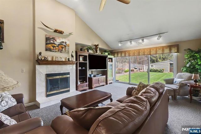 47 Broadway, Woodcliff Lake, NJ 07677