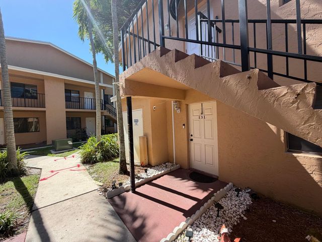 6043 10TH Avenue N 131, Greenacres, FL 33463