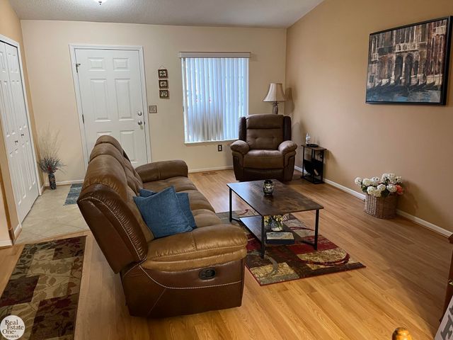 251 Huron Ln Street, Marine City, MI 48039