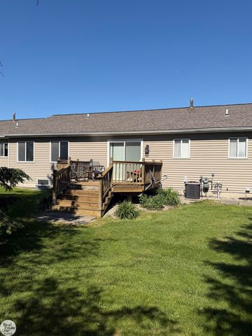 251 Huron Ln Street, Marine City, MI 48039