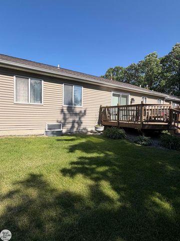251 Huron Ln Street, Marine City, MI 48039