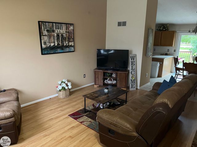 251 Huron Ln Street, Marine City, MI 48039