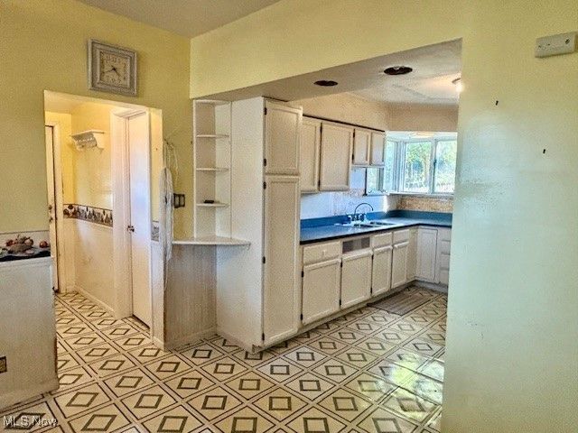 7987 Ridge Road, North Royalton, OH 44133