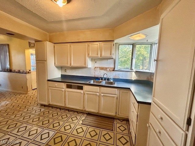 7987 Ridge Road, North Royalton, OH 44133