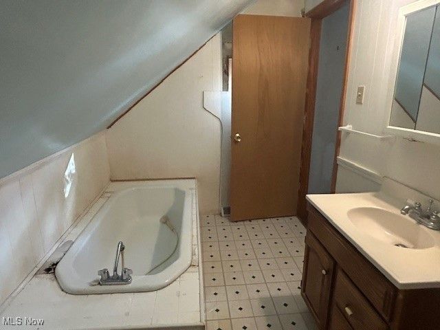 7987 Ridge Road, North Royalton, OH 44133