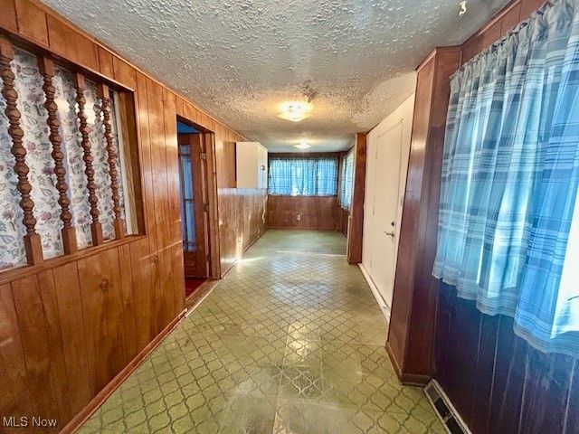 7987 Ridge Road, North Royalton, OH 44133