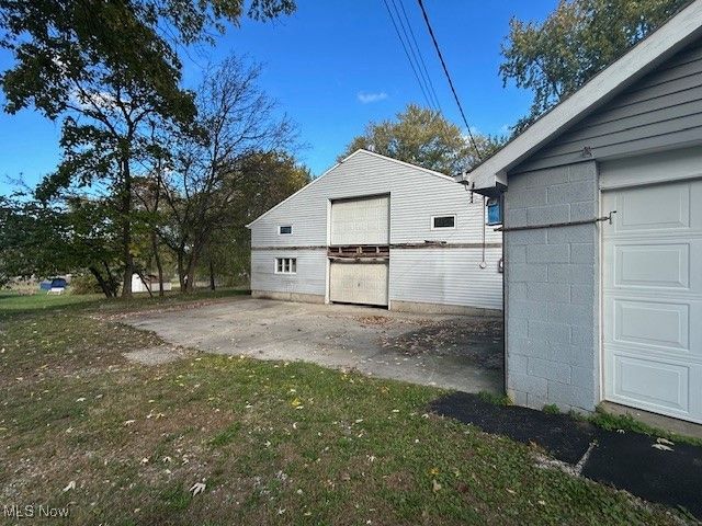 7987 Ridge Road, North Royalton, OH 44133