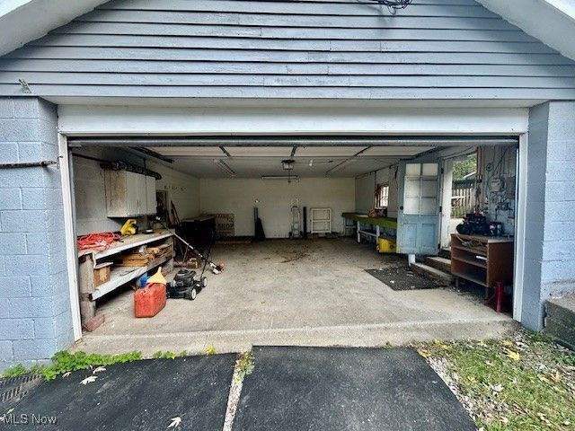 7987 Ridge Road, North Royalton, OH 44133