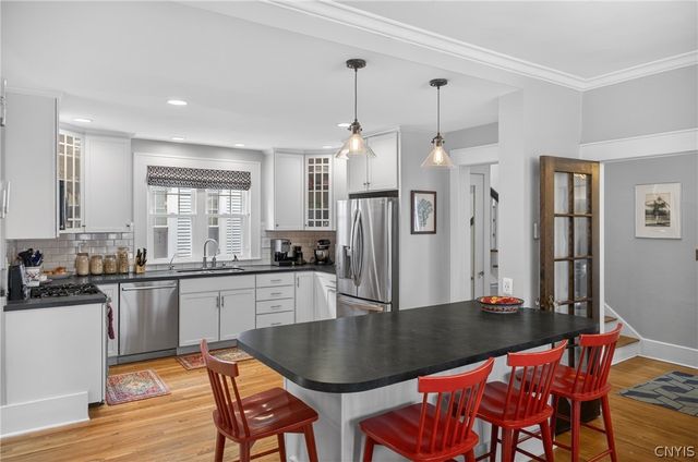 213 Cambridge Street, Syracuse, NY 13210