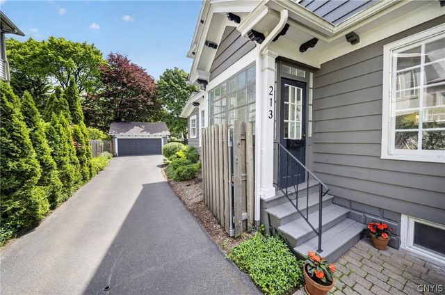213 Cambridge Street, Syracuse, NY 13210