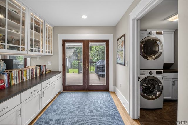 213 Cambridge Street, Syracuse, NY 13210