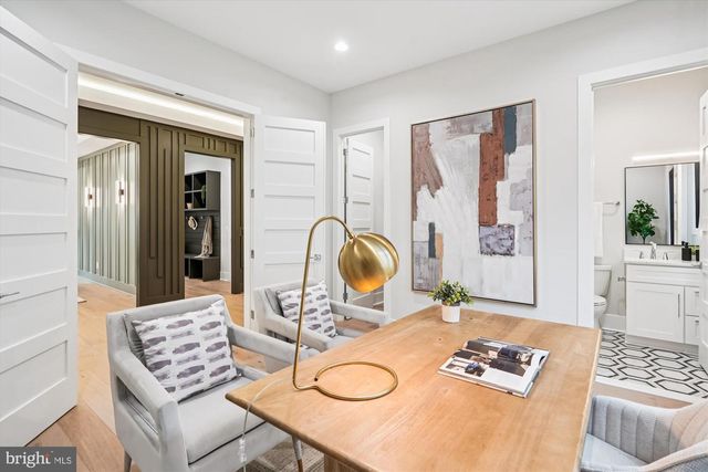 6707 HALLWOOD AVE, Falls Church, VA 22046