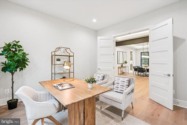 6707 HALLWOOD AVE, Falls Church, VA 22046