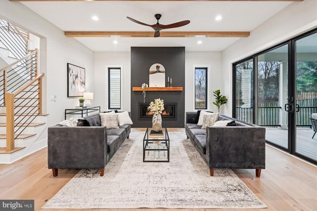 6707 HALLWOOD AVE, Falls Church, VA 22046