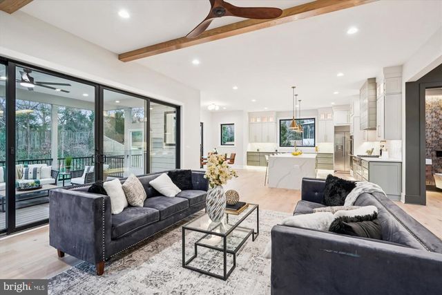 6707 HALLWOOD AVE, Falls Church, VA 22046