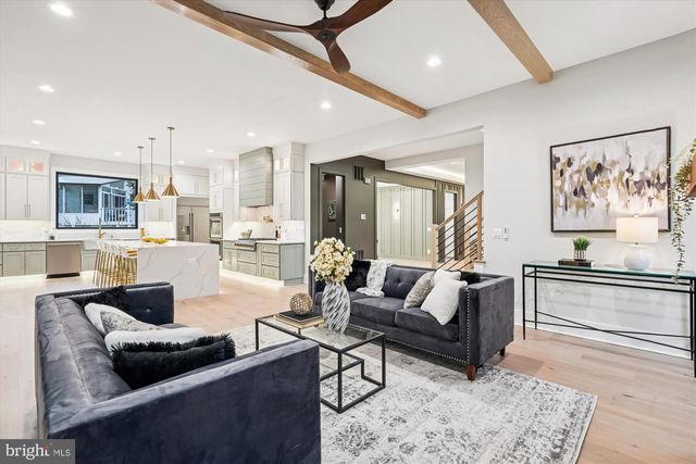 6707 HALLWOOD AVE, Falls Church, VA 22046