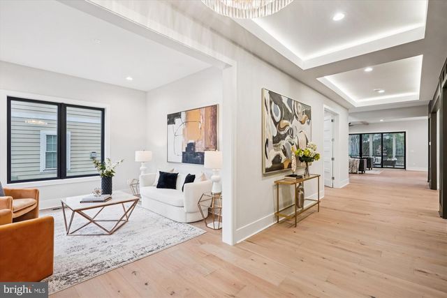 6707 HALLWOOD AVE, Falls Church, VA 22046