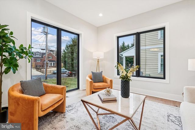 6707 HALLWOOD AVE, Falls Church, VA 22046