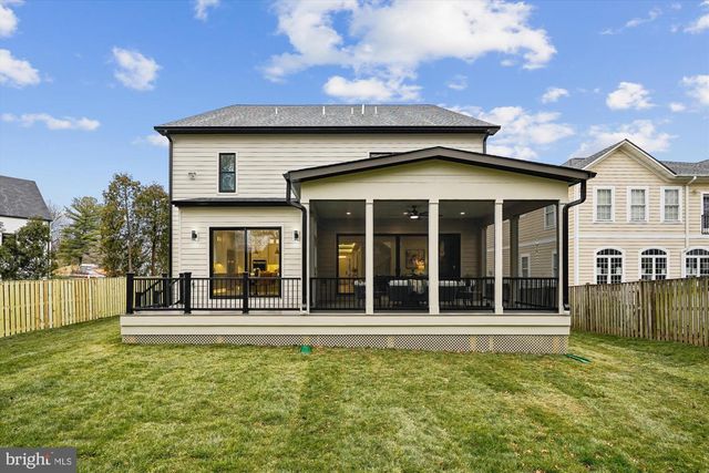 6707 HALLWOOD AVE, Falls Church, VA 22046