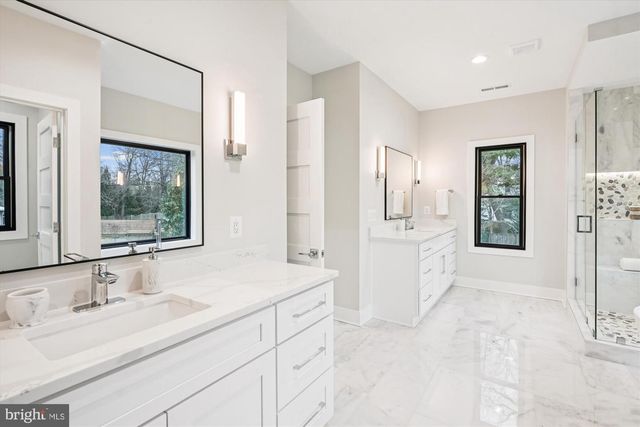 6707 HALLWOOD AVE, Falls Church, VA 22046