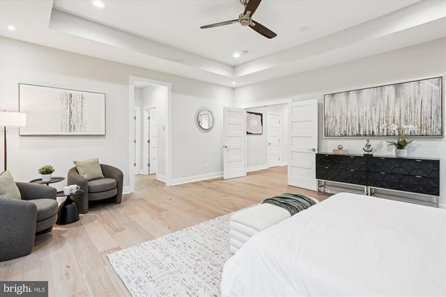 6707 HALLWOOD AVE, Falls Church, VA 22046