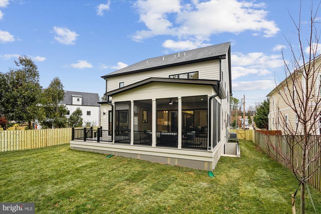 6707 HALLWOOD AVE, Falls Church, VA 22046