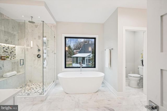 6707 HALLWOOD AVE, Falls Church, VA 22046