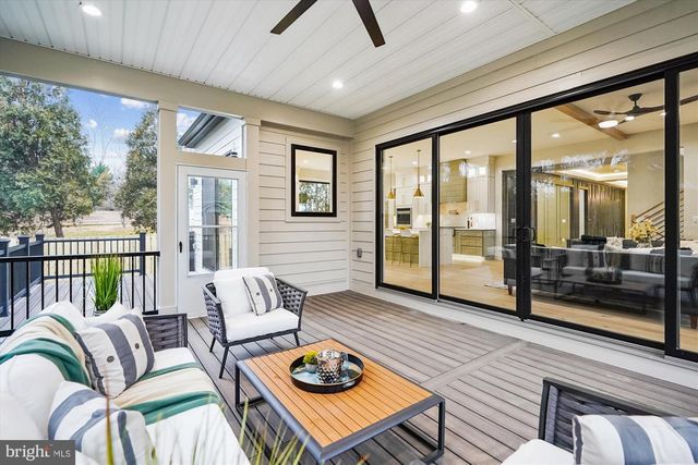 6707 HALLWOOD AVE, Falls Church, VA 22046