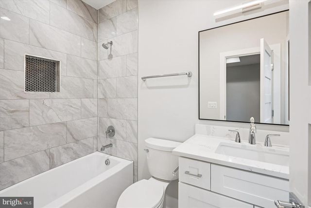 6707 HALLWOOD AVE, Falls Church, VA 22046