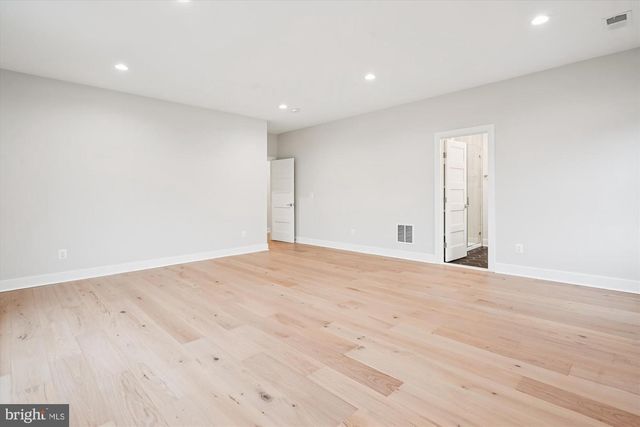 6707 HALLWOOD AVE, Falls Church, VA 22046