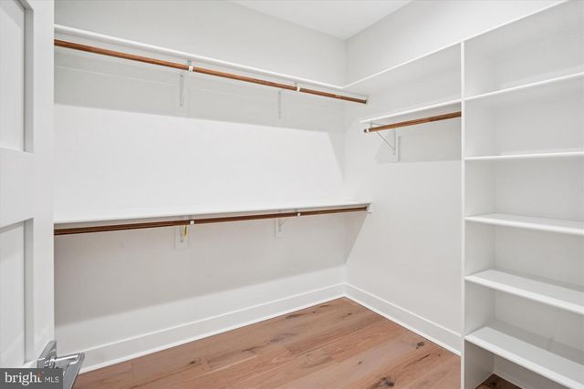 6707 HALLWOOD AVE, Falls Church, VA 22046