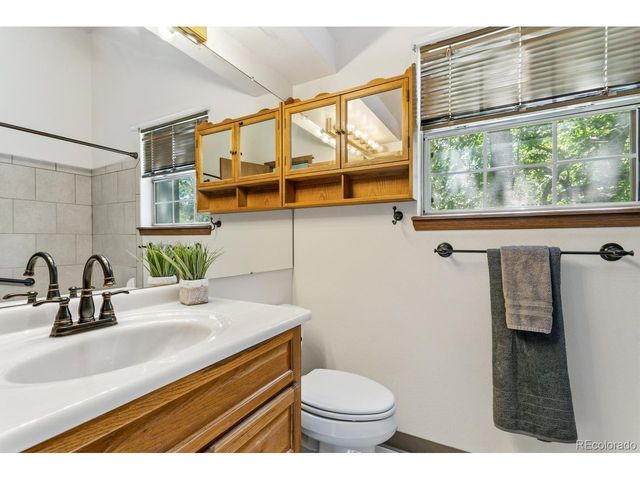1924 Newland Ct, Lakewood, CO 80214