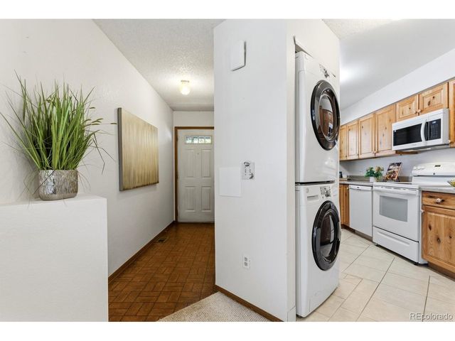 1924 Newland Ct, Lakewood, CO 80214