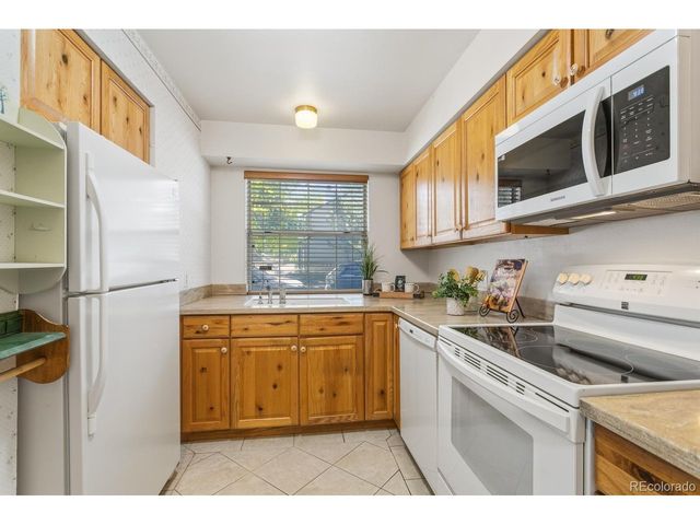 1924 Newland Ct, Lakewood, CO 80214